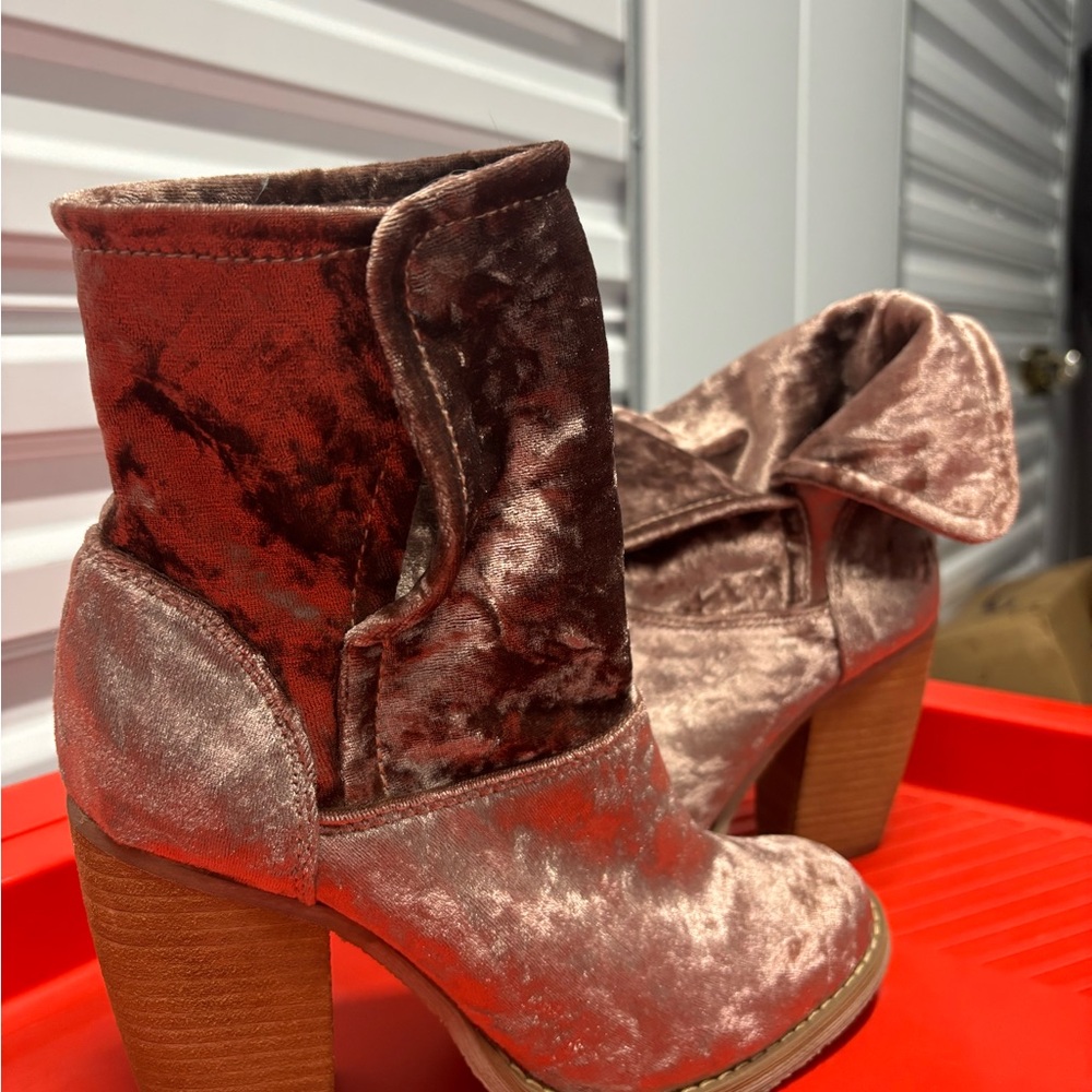 Booties - Picture 11 of 11